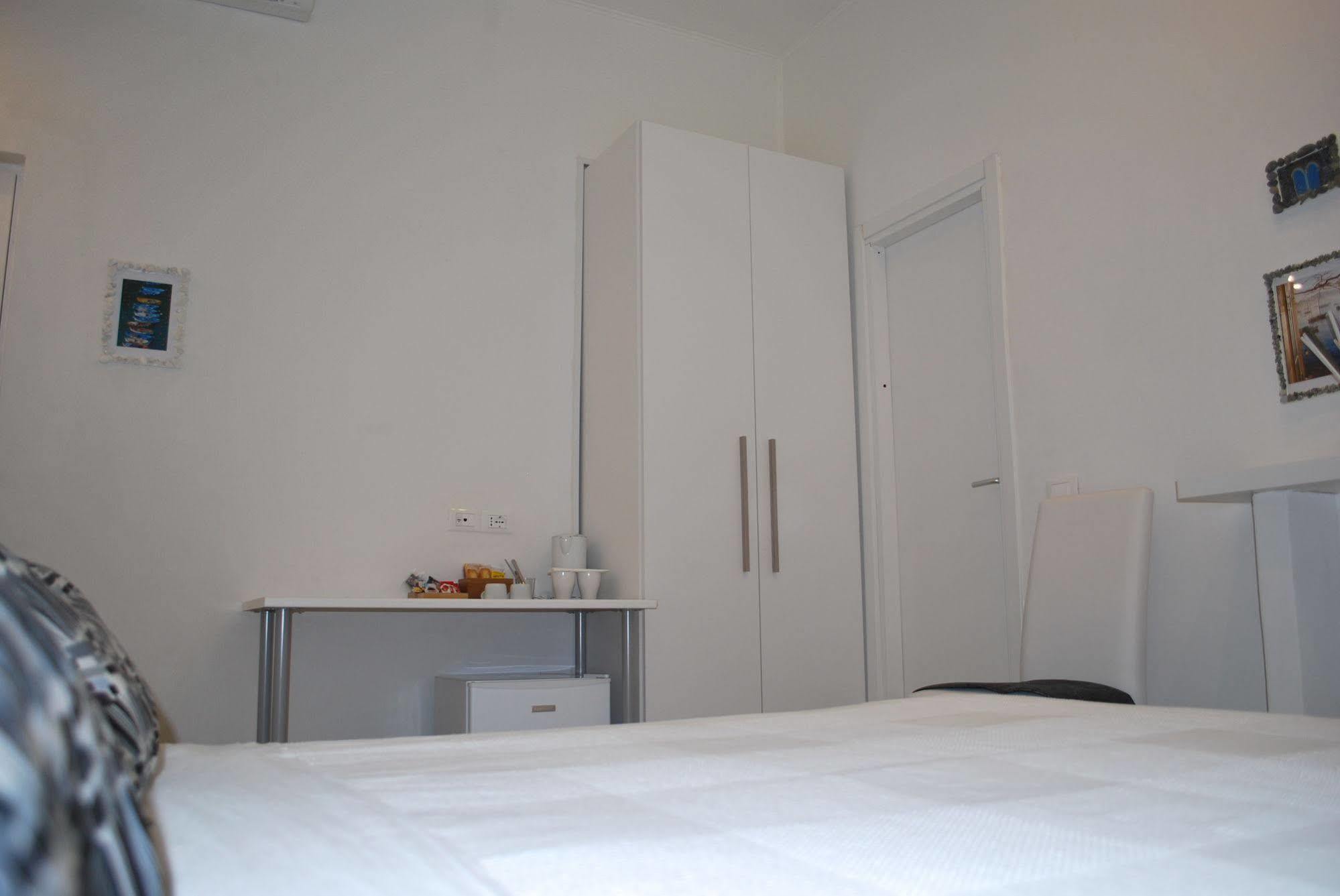 Appunti Di Viaggio Guesthouse La Spezia Kültér fotó